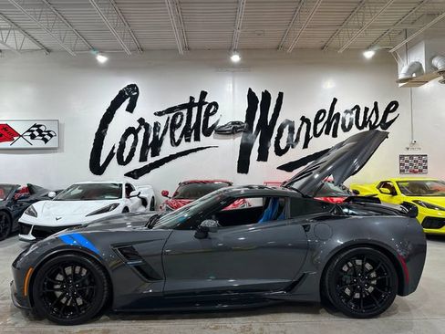 Used 2017 Chevrolet Corvette Grand Sport RWD image 2