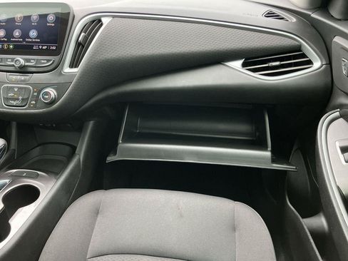 Used 2022 Chevrolet Malibu LS FWD image 15