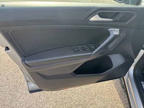 Certified 2021 Volkswagen Tiguan SE R-Line w/ 3rd Row Seat Package image 11