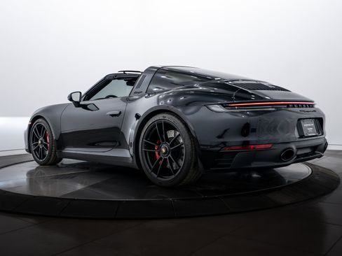 Certified 2024 Porsche 911 Targa 4 GTS image 3