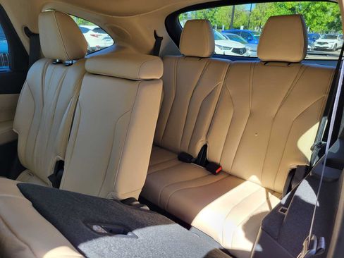 Certified 2025 Acura MDX SH-AWD w/ Advance Package image 21