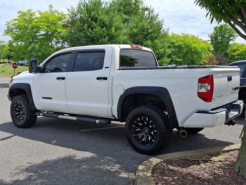 Used 2019 Toyota Tundra SR5 w/ TRD Off Road Package AWD/4WD image 7