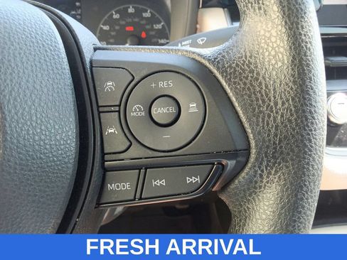 Used 2024 Toyota Corolla LE w/ LE Convenience Package FWD image 24