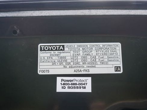Used 2024 Toyota RAV4 Adventure AWD/4WD image 28