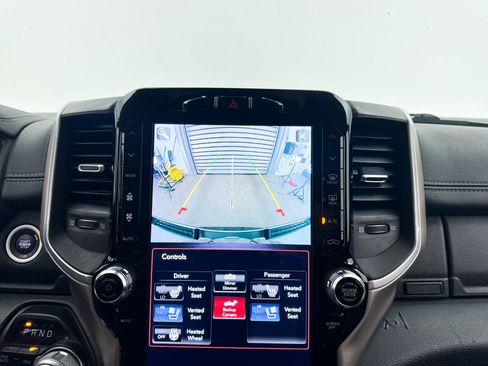 Used 2020 RAM 1500 Laramie AWD/4WD image 7