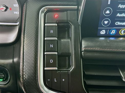 Used 2021 Chevrolet Suburban RST w/ Luxury Package image 16