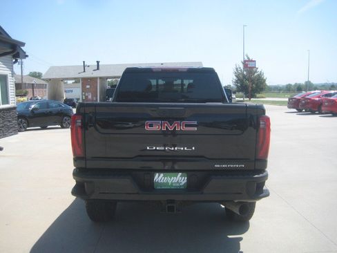 Used 2026 GMC Sierra 3500 Denali w/ Denali Reserve Package AWD/4WD image 6