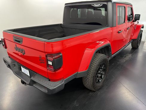 Used 2024 Jeep Gladiator Sport AWD/4WD image 9
