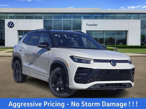 New 2026 Volkswagen Tiguan SE R-Line image 1