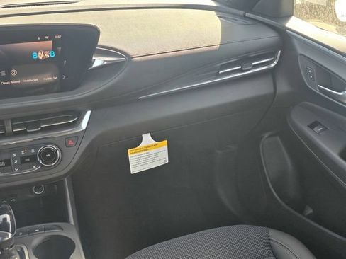 New 2026 Buick Envista Sport Touring w/ Convenience I Package FWD image 16