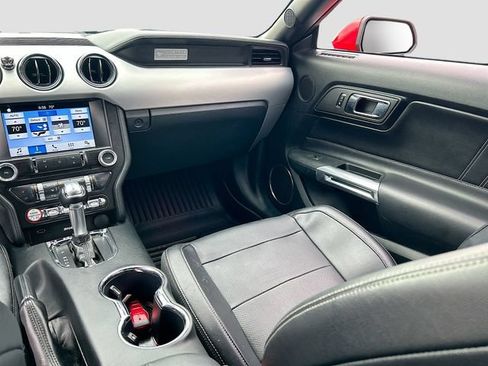Used 2016 Ford Mustang GT Premium w/ Equipment Group 401A RWD image 31