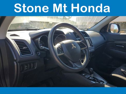 Used 2023 Mitsubishi Outlander Sport ES image 18