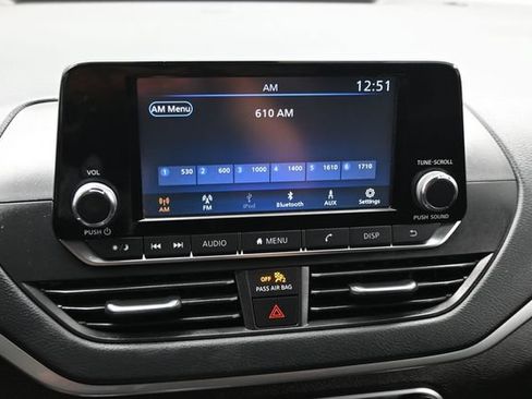 Used 2023 Nissan Altima 2.5 S FWD image 14