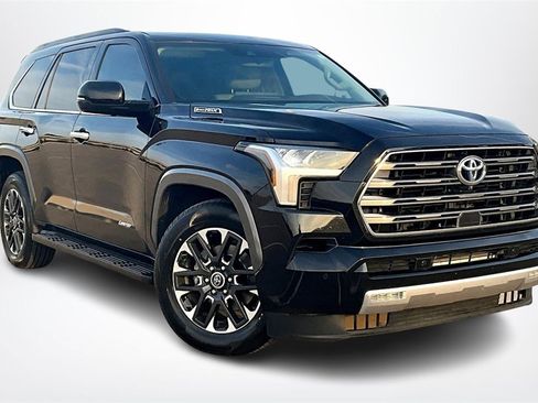 Used 2023 Toyota Sequoia Limited image 3