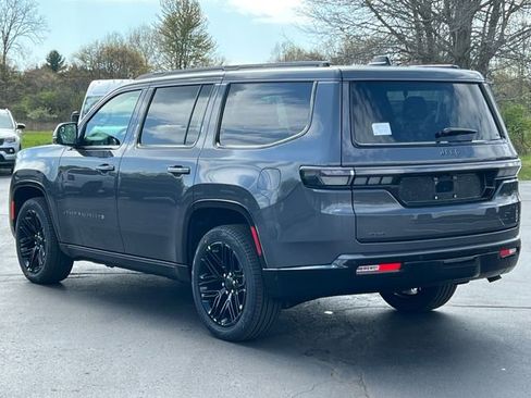 New 2026 Jeep Grand Wagoneer Limited AWD/4WD image 12