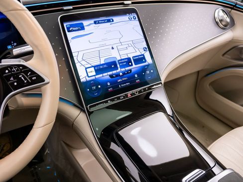 Used 2023 Mercedes-Benz EQS 450+ 4MATIC SUV image 12