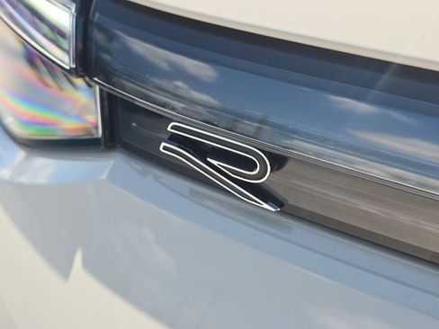 New 2026 Volkswagen Tiguan SE R-Line FWD image 3