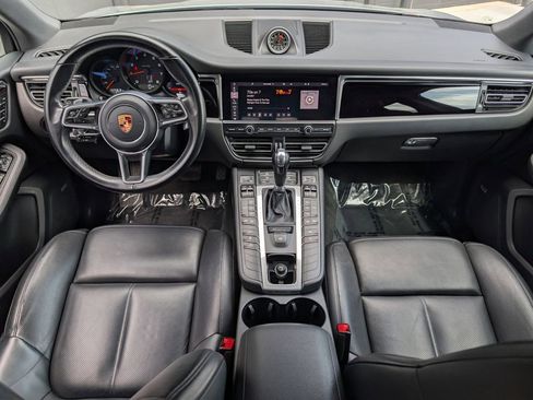Used 2020 Porsche Macan image 4