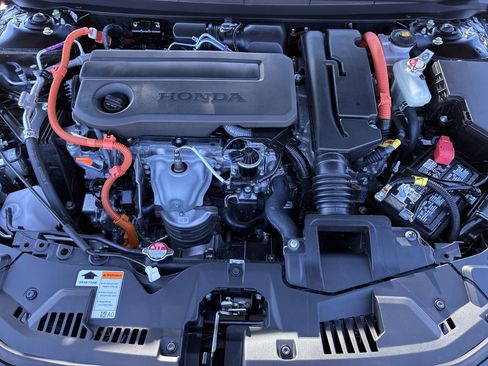 Certified 2025 Honda Accord Sport image 15