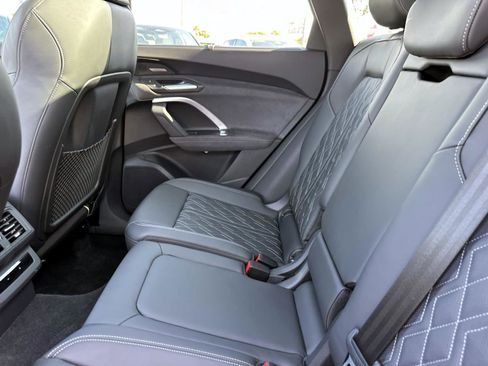 Used 2025 Audi SQ5 Premium Plus image 14