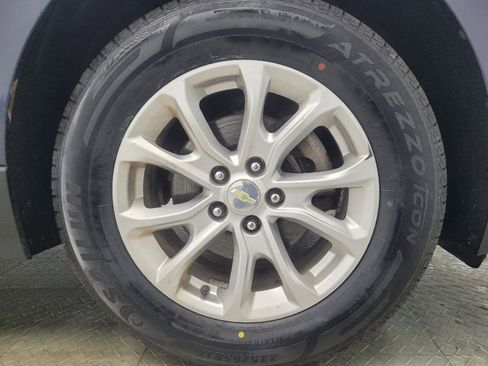 Used 2018 Chevrolet Equinox LT image 31