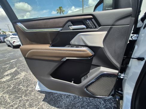 New 2026 GMC Acadia Denali Ultimate FWD image 26