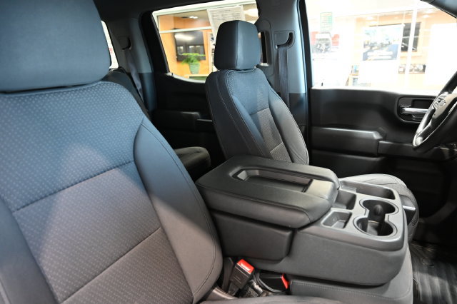 Used 2021 Chevrolet Silverado 1500 Custom w/ Rally Edition AWD/4WD image 7