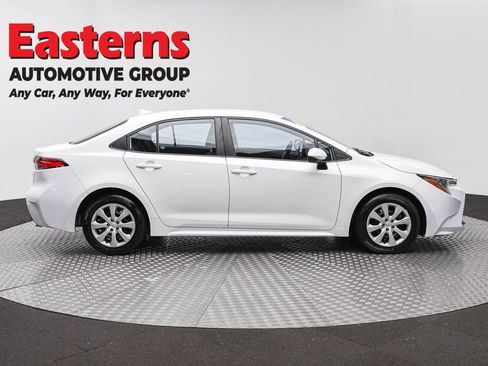 Used 2024 Toyota Corolla LE FWD image 4