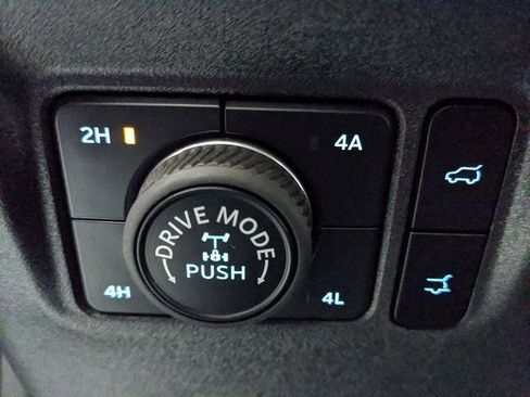 Certified 2025 Ford Expedition Tremor AWD/4WD image 16