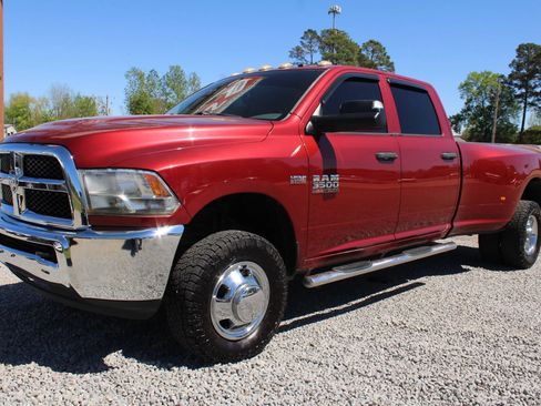 Used 2015 RAM 3500 Tradesman w/ Chrome Appearance Group image 3