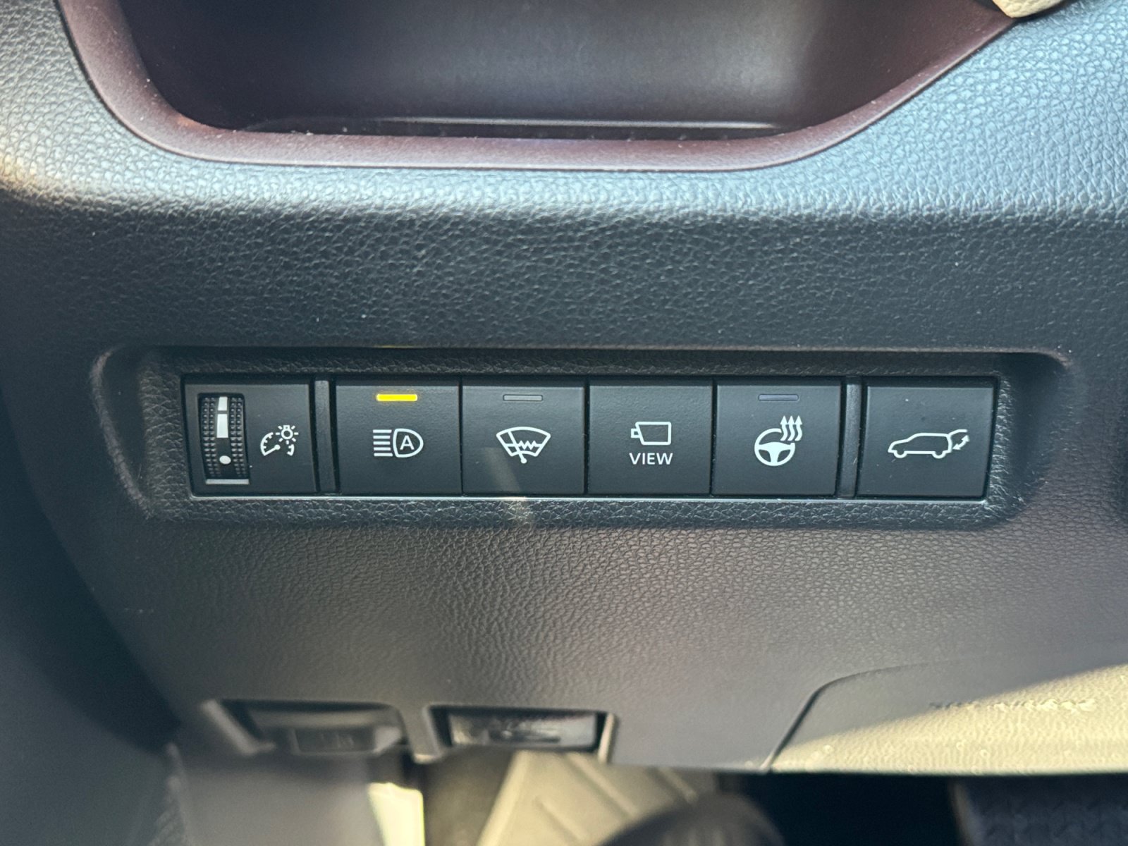 Used 2019 Toyota RAV4 Limited w/ Advanced Technology Package AWD/4WD image 22