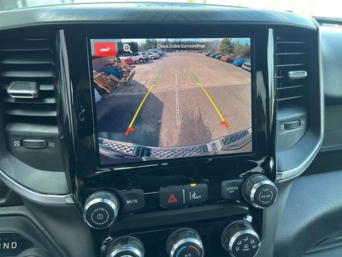 New 2026 RAM 1500 Express AWD/4WD image 13