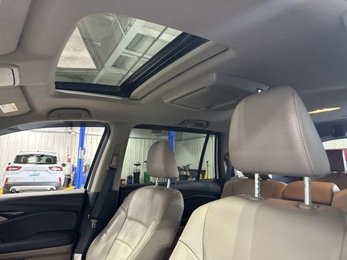Used 2019 Honda Pilot Touring image 20