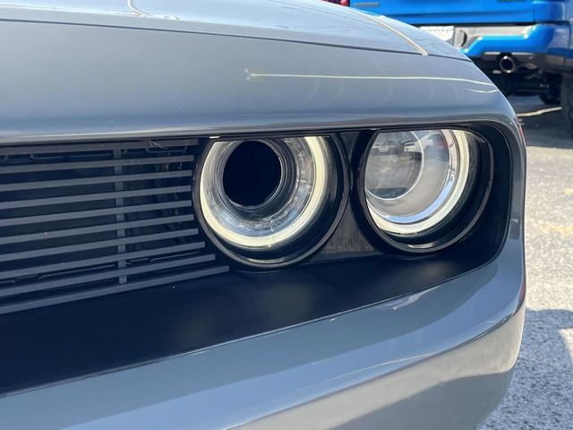 Used 2017 Dodge Challenger R/T w/ Blacktop Package RWD image 9