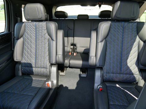 New 2026 Cadillac Escalade IQ Sport 1 w/ LPO, Floor Liner Package AWD/4WD image 11