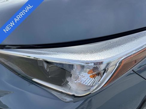 Used 2025 Subaru Crosstrek 2.0i Premium w/ Crosstrek Mirror Package AWD/4WD image 9