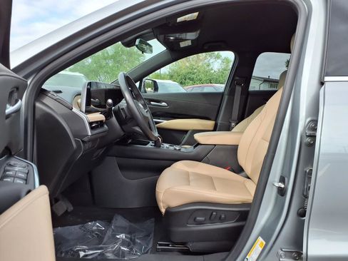 Used 2024 Cadillac XT4 Luxury FWD image 21