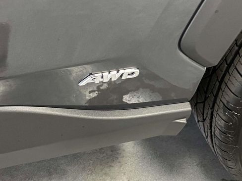 Used 2025 Toyota RAV4 XLE w/ Convenience Package image 10