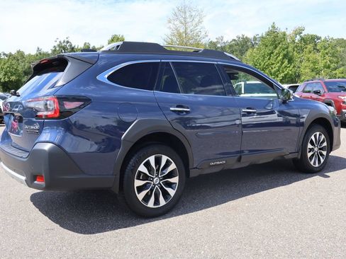 Used 2025 Subaru Outback Touring XT AWD/4WD image 9