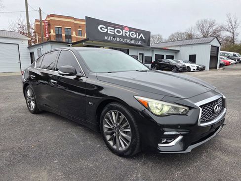 Used 2018 INFINITI Q50 Luxe w/ Essential Package (3.0T Luxe) image 9