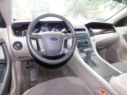 Used 2011 Ford Taurus SEL w/ 201A Rapid Spec Order Code image 15