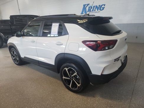 Used 2023 Chevrolet TrailBlazer RS image 3