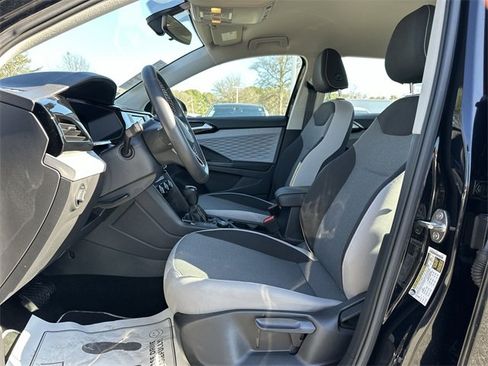 Used 2023 Volkswagen Taos S image 12