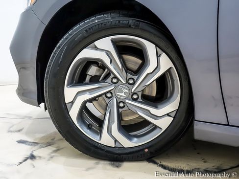 Used 2019 Honda Accord EX image 12