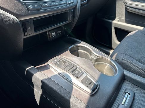 Used 2021 Honda Pilot EX image 22