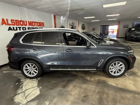 Used 2021 BMW X5 sDrive40i w/ Premium Package RWD image 7