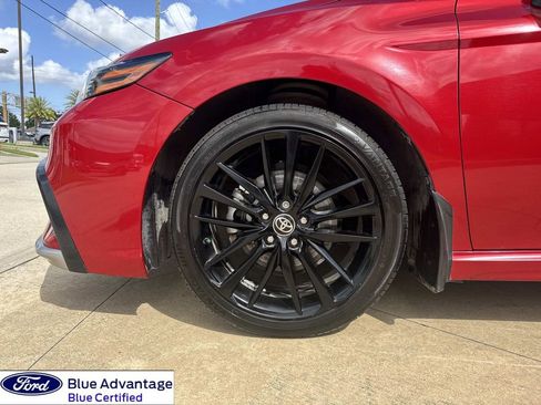 Used 2022 Toyota Camry XSE image 7