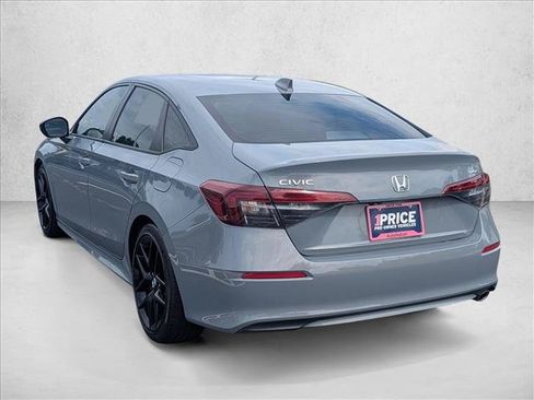 Used 2025 Honda Civic Sport image 8