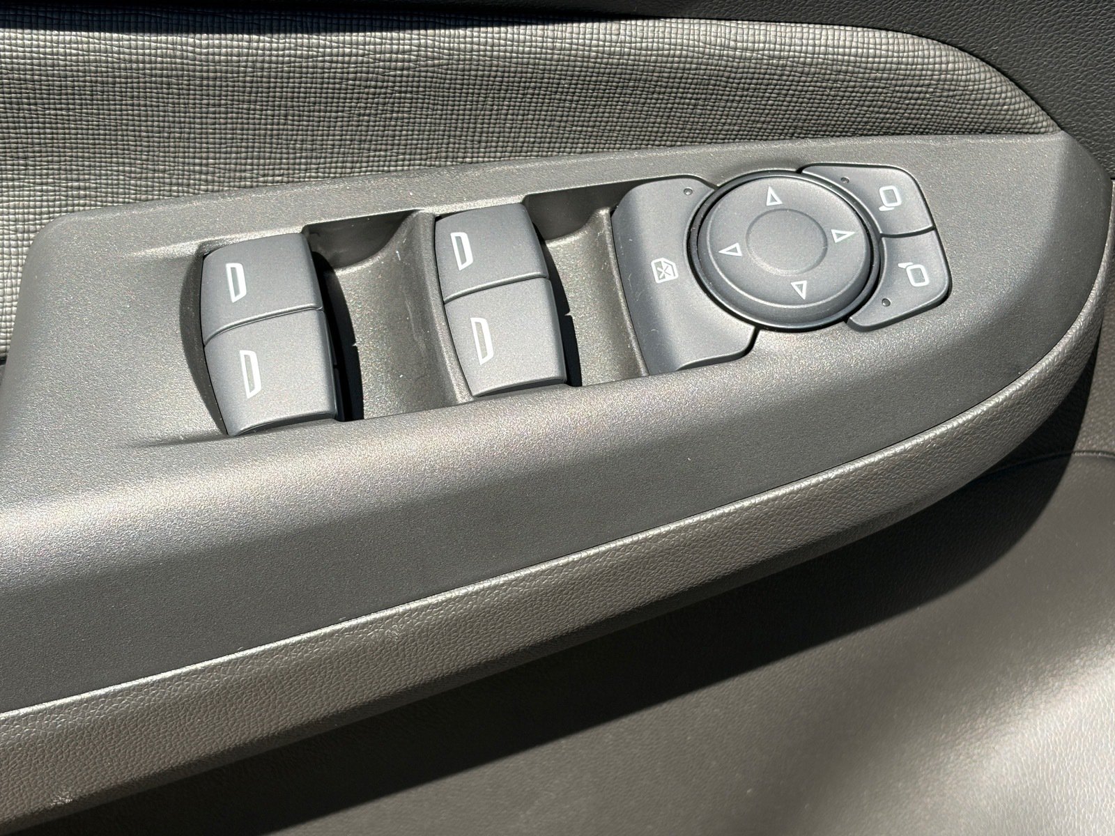 Used 2025 Buick Envista Avenir FWD image 17
