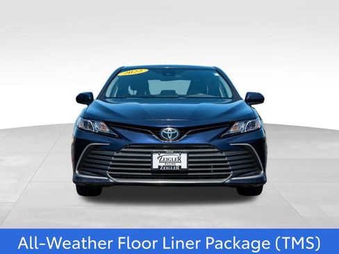 Used 2022 Toyota Camry LE FWD image 2